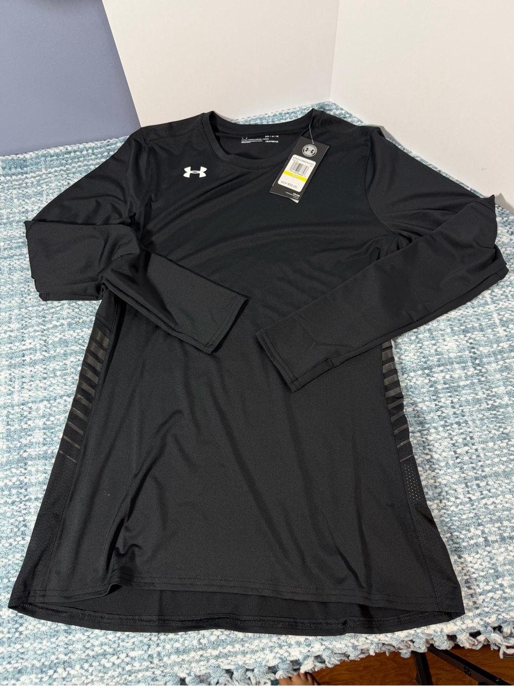 Under Armour Women’s M Long Sleeve Performance Shirt - Black